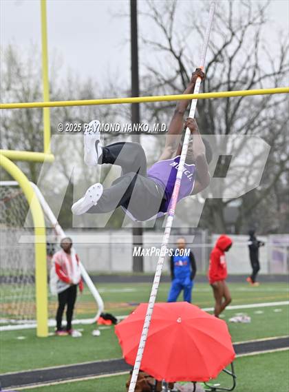 Thumbnail 2 in Marion Relays (Pole Vault)  photogallery.