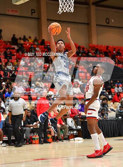 Thumbnail 2 in Magnolia vs. Huntington (King Cotton Classic) photogallery.