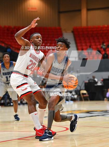 Thumbnail 3 in Magnolia vs. Huntington (King Cotton Classic) photogallery.