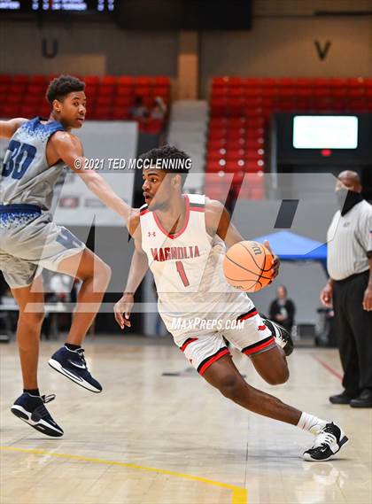 Thumbnail 3 in Magnolia vs. Huntington (King Cotton Classic) photogallery.