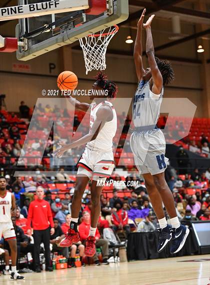 Thumbnail 3 in Magnolia vs. Huntington (King Cotton Classic) photogallery.