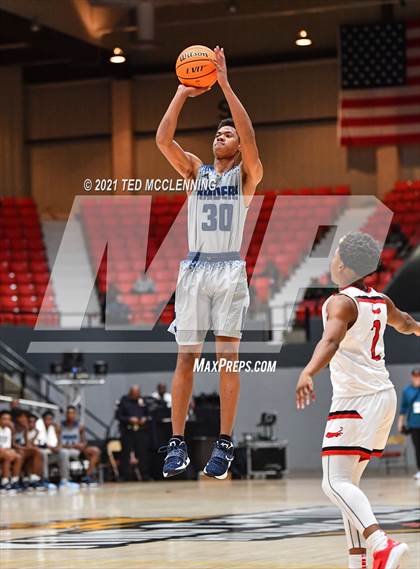 Thumbnail 2 in Magnolia vs. Huntington (King Cotton Classic) photogallery.