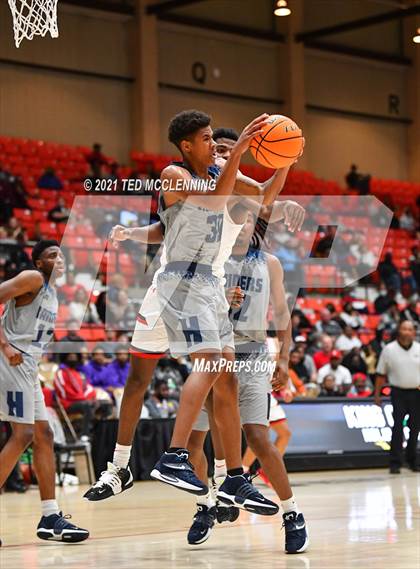 Thumbnail 1 in Magnolia vs. Huntington (King Cotton Classic) photogallery.