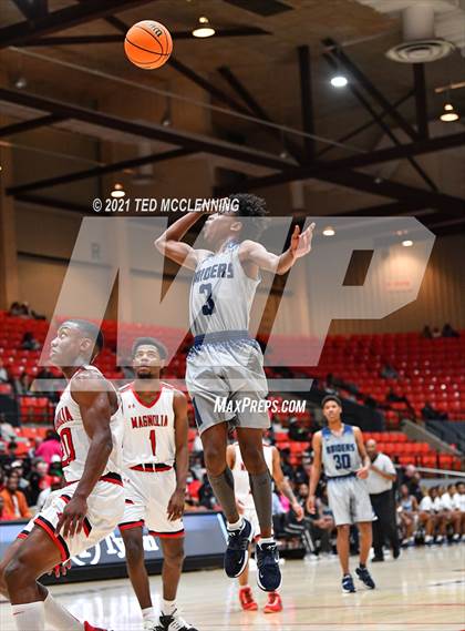 Thumbnail 2 in Magnolia vs. Huntington (King Cotton Classic) photogallery.
