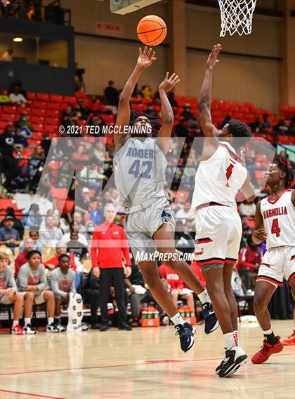 Thumbnail 2 in Magnolia vs. Huntington (King Cotton Classic) photogallery.
