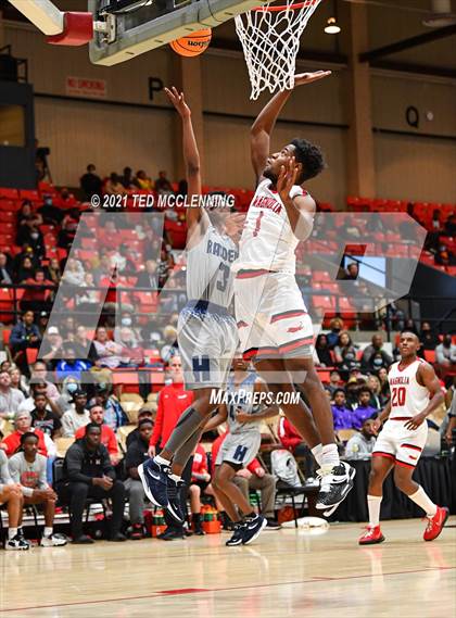 Thumbnail 3 in Magnolia vs. Huntington (King Cotton Classic) photogallery.