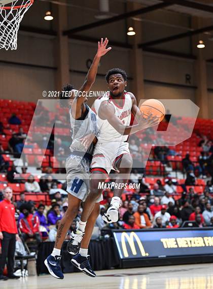 Thumbnail 2 in Magnolia vs. Huntington (King Cotton Classic) photogallery.