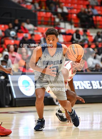 Thumbnail 2 in Magnolia vs. Huntington (King Cotton Classic) photogallery.