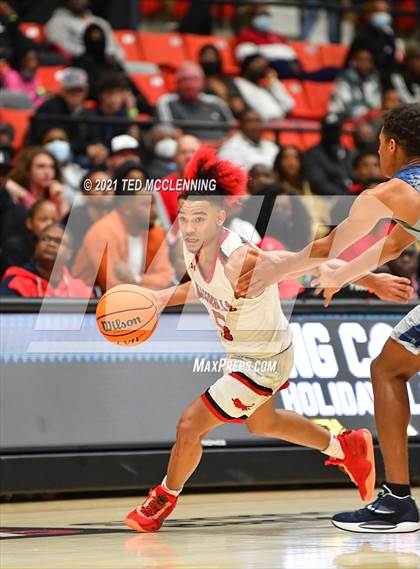 Thumbnail 3 in Magnolia vs. Huntington (King Cotton Classic) photogallery.