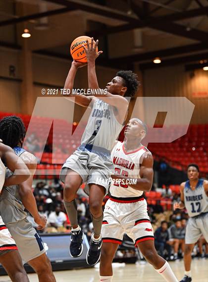 Thumbnail 1 in Magnolia vs. Huntington (King Cotton Classic) photogallery.