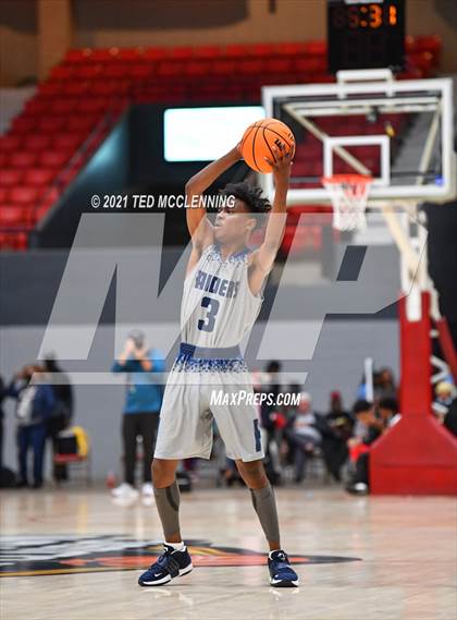 Thumbnail 3 in Magnolia vs. Huntington (King Cotton Classic) photogallery.