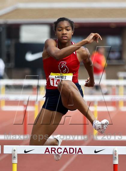 Thumbnail 2 in Arcadia Invitational (300 M Hurdles) photogallery.