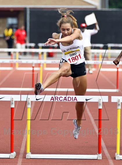 Thumbnail 2 in Arcadia Invitational (300 M Hurdles) photogallery.