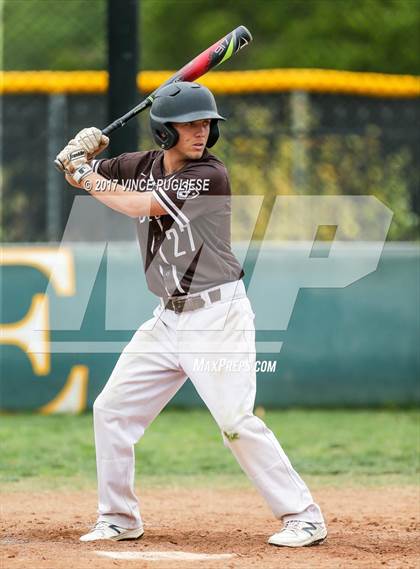 Thumbnail 3 in Loyola @ Crespi photogallery.