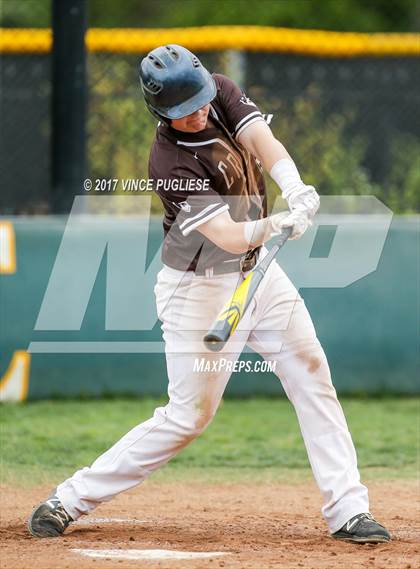 Thumbnail 1 in Loyola @ Crespi photogallery.