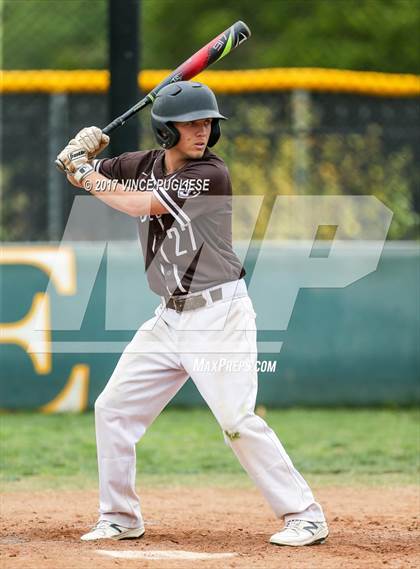 Thumbnail 1 in Loyola @ Crespi photogallery.