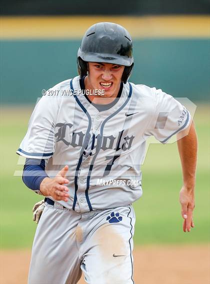 Thumbnail 1 in Loyola @ Crespi photogallery.