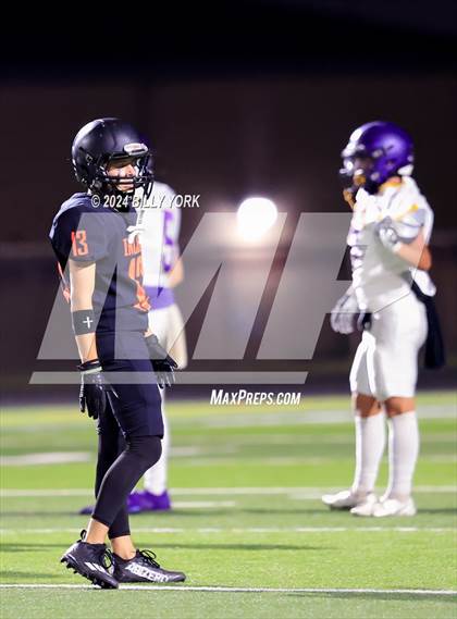 Thumbnail 2 in Grand Saline vs Edgewood photogallery.