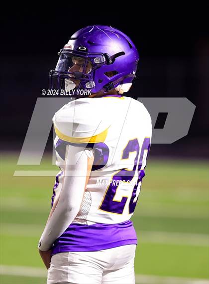 Thumbnail 3 in Grand Saline vs Edgewood photogallery.