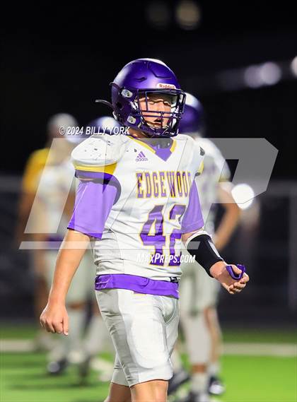 Thumbnail 3 in Grand Saline vs Edgewood photogallery.