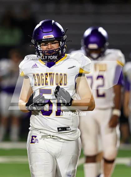 Thumbnail 2 in Grand Saline vs Edgewood photogallery.