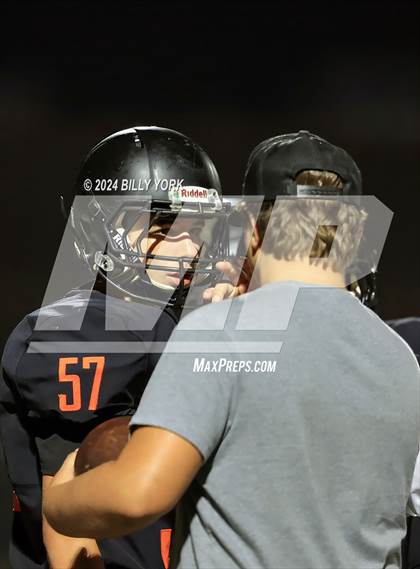 Thumbnail 3 in Grand Saline vs Edgewood photogallery.