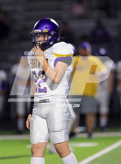 Thumbnail 1 in Grand Saline vs Edgewood photogallery.