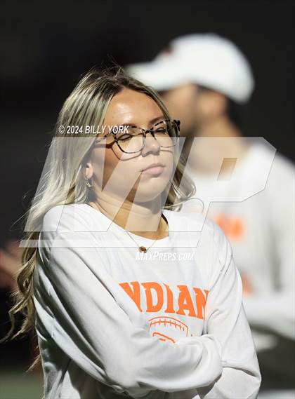 Thumbnail 2 in Grand Saline vs Edgewood photogallery.