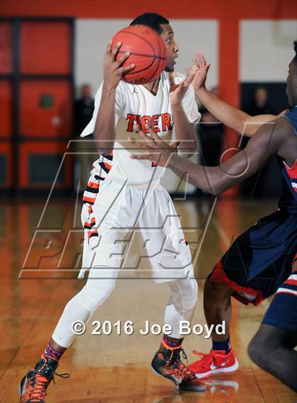 Thumbnail 1 in Bob Jones @ Grissom photogallery.
