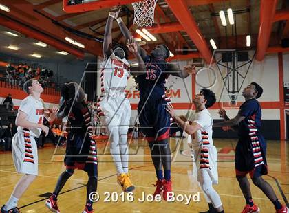 Thumbnail 1 in Bob Jones @ Grissom photogallery.