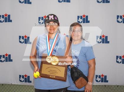 Thumbnail 2 in UIL Tennis 1A 2A Girls Finals (Awards) photogallery.