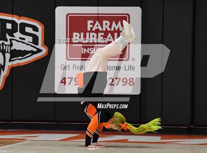 Thumbnail 3 in Perryville @ Lamar (AAA 3A District Playoff) photogallery.