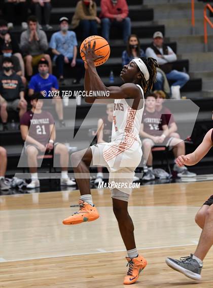 Thumbnail 1 in Perryville @ Lamar (AAA 3A District Playoff) photogallery.