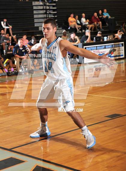 Thumbnail 2 in Land O' Lakes vs Nature Coast Tech. (Nature Coast Holiday Tournament) photogallery.