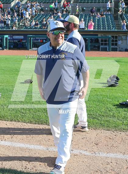 Thumbnail 1 in Honeoye Falls-Lima Central  vs Pittsford Sutherland (NYSPHSAA Section V Class A Final)  photogallery.