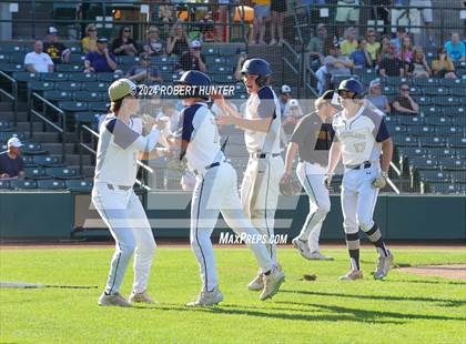 Thumbnail 3 in Honeoye Falls-Lima Central  vs Pittsford Sutherland (NYSPHSAA Section V Class A Final)  photogallery.