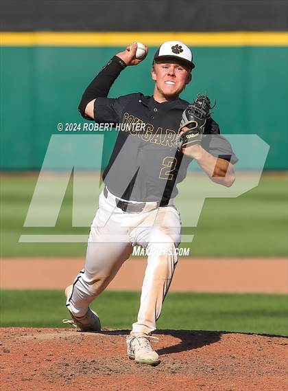 Thumbnail 1 in Honeoye Falls-Lima Central  vs Pittsford Sutherland (NYSPHSAA Section V Class A Final)  photogallery.