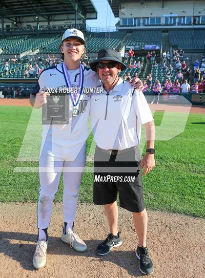 Thumbnail 2 in Honeoye Falls-Lima Central  vs Pittsford Sutherland (NYSPHSAA Section V Class A Final)  photogallery.