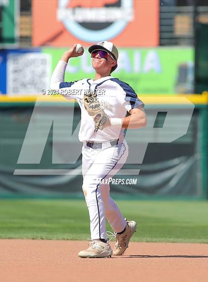 Thumbnail 2 in Honeoye Falls-Lima Central  vs Pittsford Sutherland (NYSPHSAA Section V Class A Final)  photogallery.
