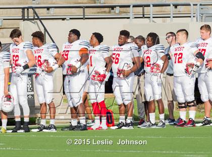 Thumbnail 3 in 2015 All-Star Bayou Bowl photogallery.
