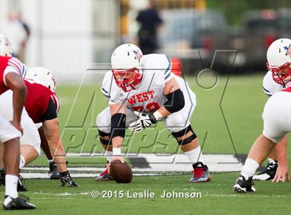 Thumbnail 2 in 2015 All-Star Bayou Bowl photogallery.