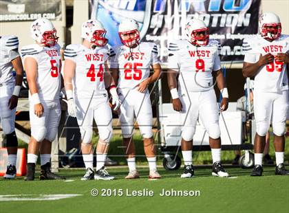 Thumbnail 3 in 2015 All-Star Bayou Bowl photogallery.