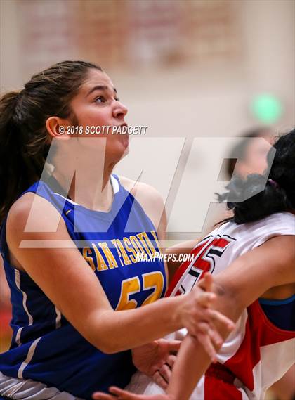 Thumbnail 1 in San Pasqual @ Fallbrook photogallery.