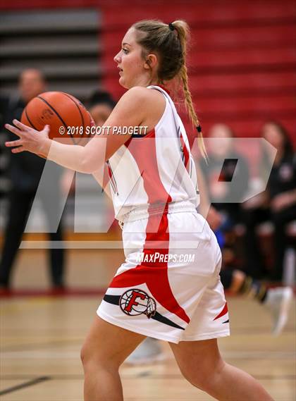Thumbnail 1 in San Pasqual @ Fallbrook photogallery.