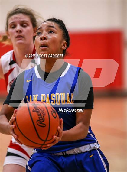 Thumbnail 2 in San Pasqual @ Fallbrook photogallery.