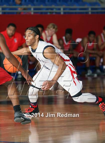 Thumbnail 1 in Dallas HSAA Blue vs. Wilson (Thanksgiving Hoopfest) photogallery.