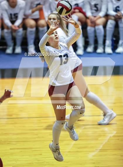 Thumbnail 1 in Memorial vs. Tompkins (UIL 6A D2 Girls Volleyball  Area) photogallery.