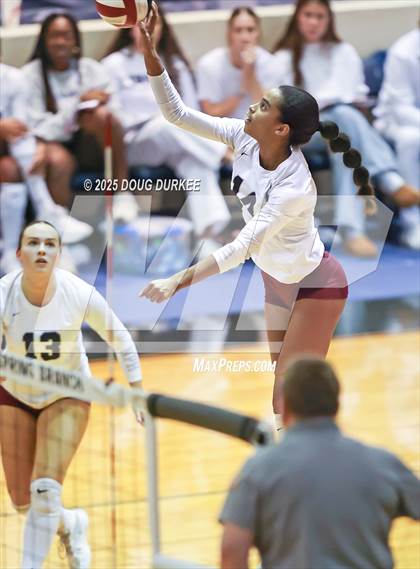 Thumbnail 2 in Memorial vs. Tompkins (UIL Volleyball 6A D2 Area) photogallery.