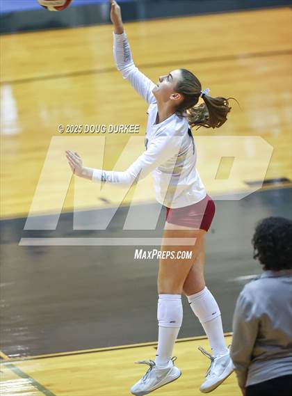 Thumbnail 3 in Memorial vs. Tompkins (UIL Volleyball 6A D2 Area) photogallery.