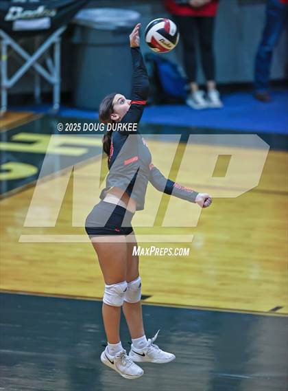 Thumbnail 3 in Memorial vs. Tompkins (UIL 6A D2 Girls Volleyball  Area) photogallery.